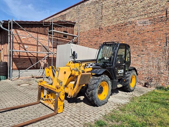 Teleskopinis krautuvas JCB 533-105