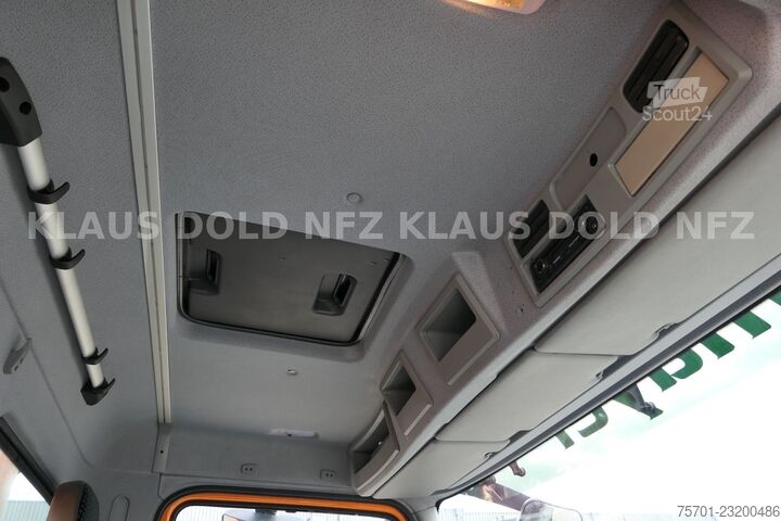 Veegmachine MERCEDES-BENZ Atego 1324 Straßenkehrmaschine Bucher