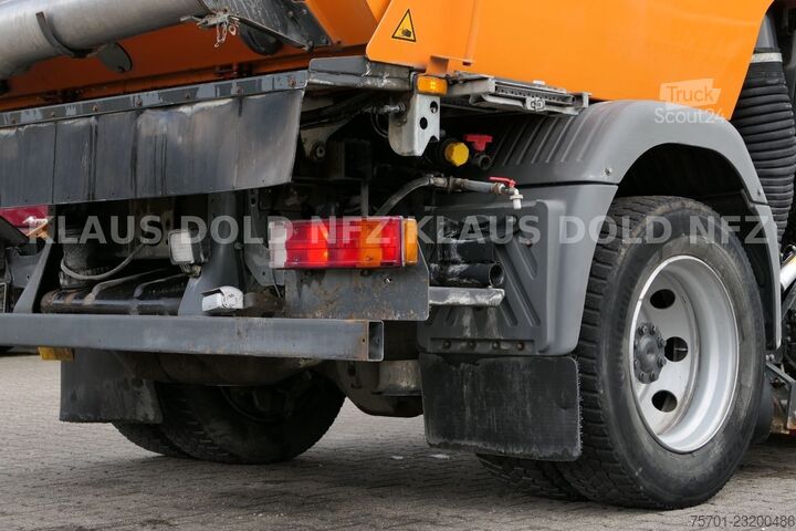 Ielu tīrīšanas mašīna MERCEDES-BENZ Atego 1324 Straßenkehrmaschine Bucher