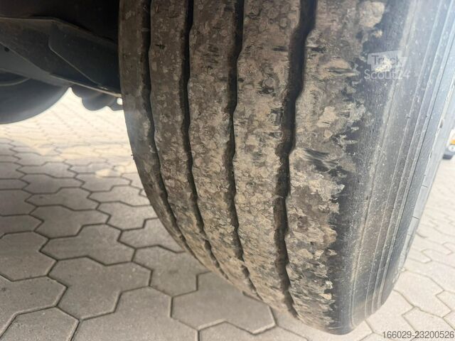 Semitilhenger med walking floor KNAPEN K200 Schubboden 92m³ XHDI 15 Bretter Top Zustand