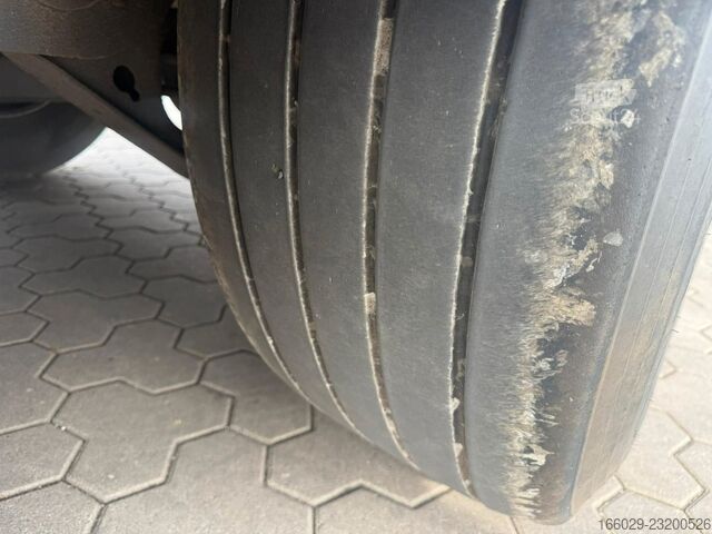 Semitilhenger med walking floor KNAPEN K200 Schubboden 92m³ XHDI 15 Bretter Top Zustand