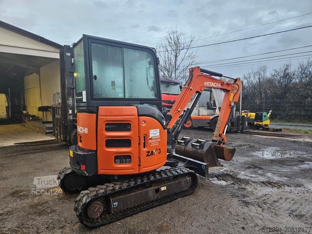 Mini-excavator HITACHI ZX 26