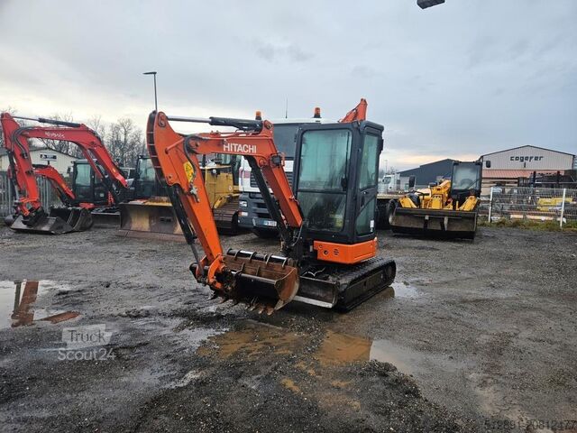 Mini-excavator HITACHI ZX 26