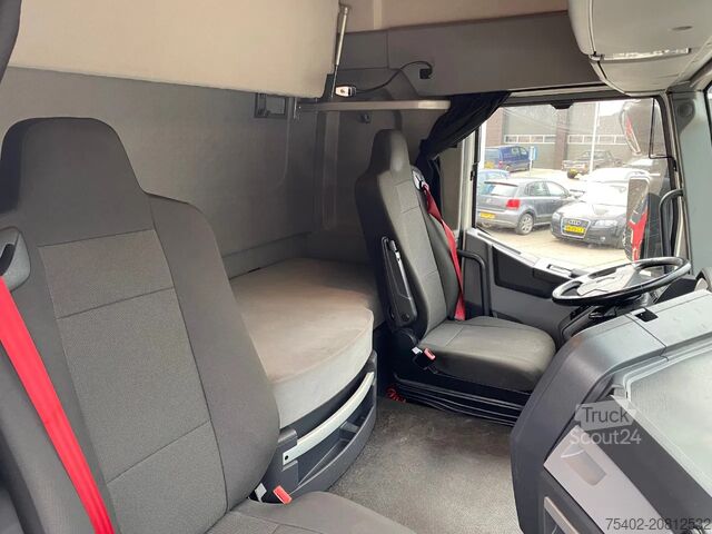 Standard-SZM Renault T460 / Retarder / Stand Airco / 2x Tank