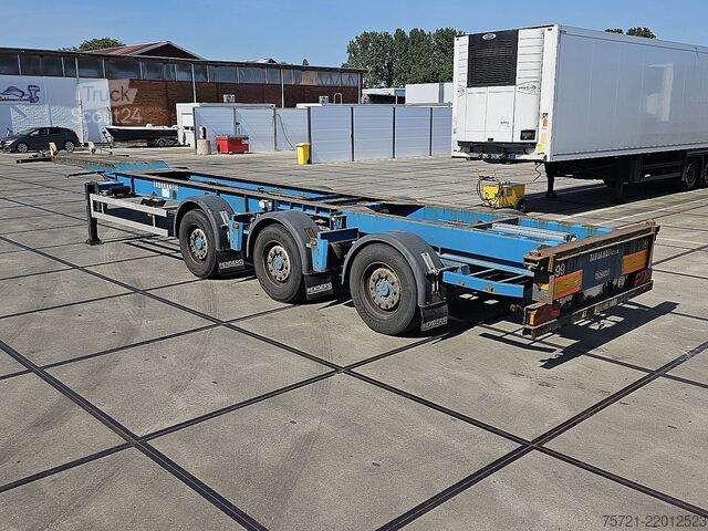 Containertransport RENDERS CHASSIS PORTMASTER