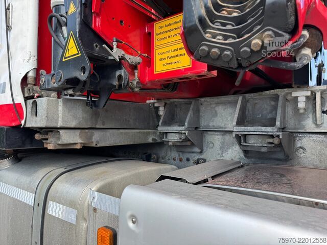 Vrachtwagen met kraan MAN TGX 26.480 XXL 6X2 HMF 2620 CRANE + BDF BODY + ...