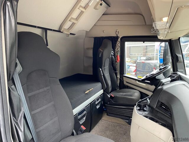 Iveco S-WAY 500 / Automatico / 2x serbatoio Iveco S-WAY 500 / Automatic / 2x Tank
