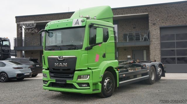 Camion scarrabile MAN TGS 26.510 Abrollkipper HIAB Lift -Lenkachse