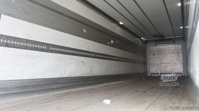 Semirimorchio frigorifero SCHMITZ CARGOBULL SKO 18 Kühlkoffer Frigoblock Liftachse Lenkachse