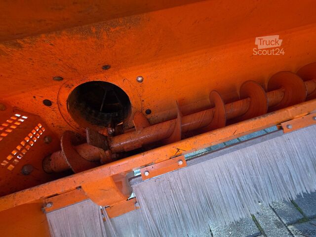 Drugo MULTICAR M 29 C 4x4 Absetzer/Streuer/Besen/Schild/166 STD