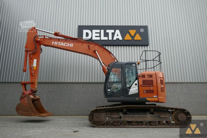 Crawler excavator Hitachi ZX225USLC-6