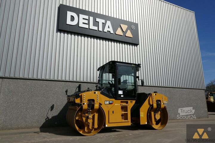 Tandemový válec Caterpillar CB10