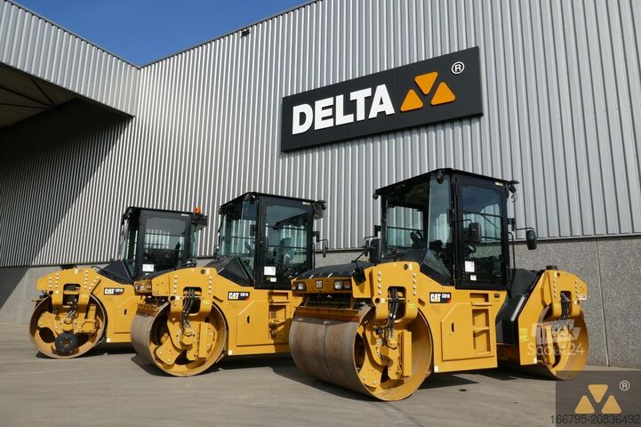 Tandemový válec Caterpillar CB10