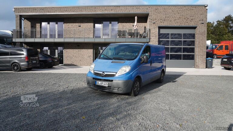 Furgão de painéis OPEL Vivaro Kasten/Kombi Kasten L1H1 2,7t