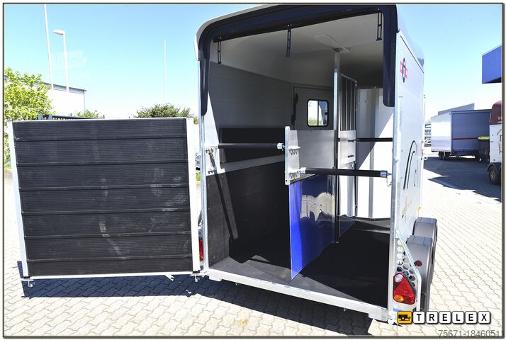 Paardentrailer CHEVAL LIBERTE Touring Country Frontausstieg Sattelkam.