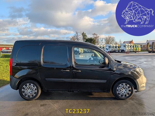 Furgão de painéis Mercedes-Benz Citan