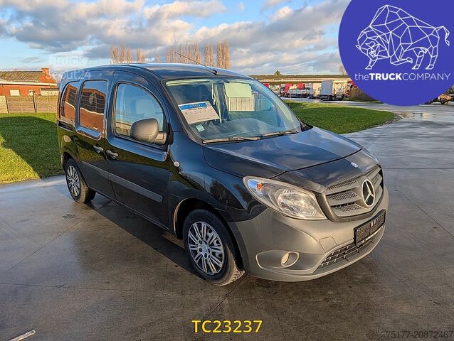 Furgão de painéis Mercedes-Benz Citan