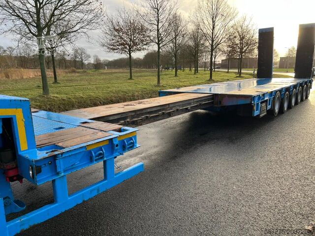 Semi-remorque surbaissée Goldhofer STZ-L6-65/80A