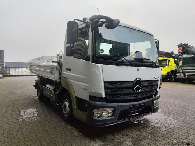 3-zijdige kipper Mercedes-Benz Atego 823 4x2 Meiller 3 Seitenkipper