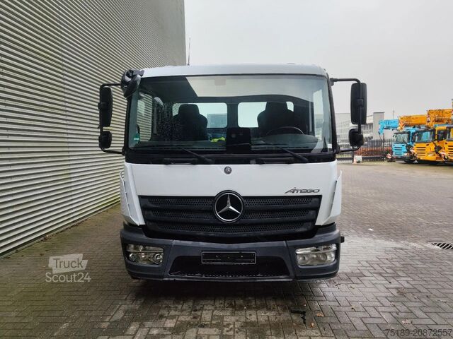 3-zijdige kipper Mercedes-Benz Atego 823 4x2 Meiller 3 Seitenkipper