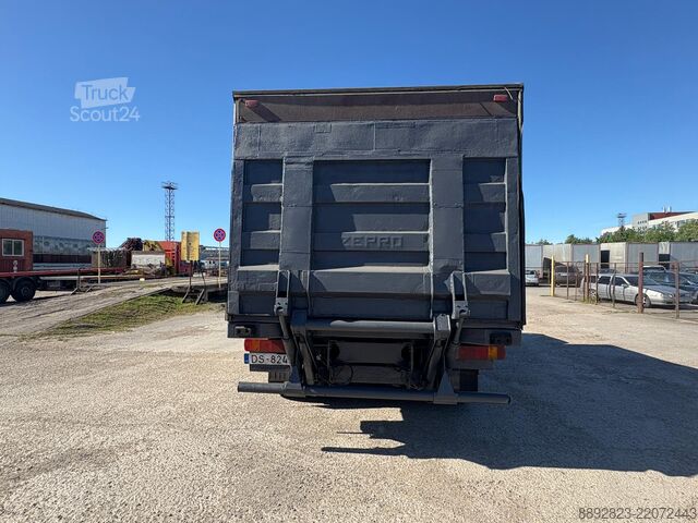 Dzērienu kravas automašīna SCANIA P 94
