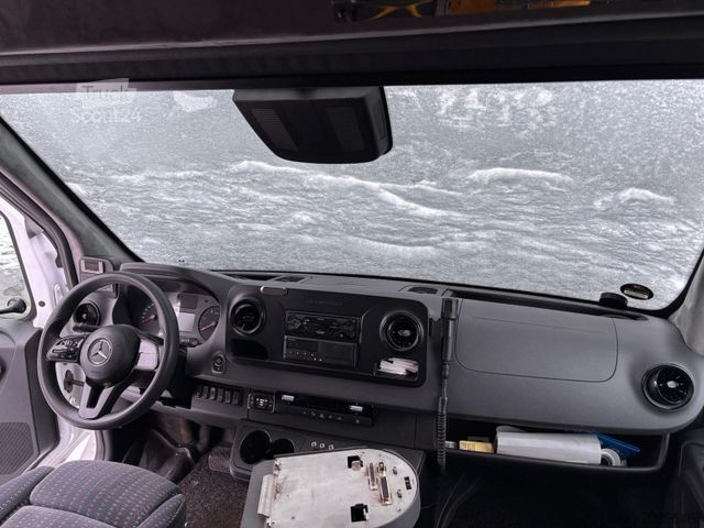 Minibus MERCEDES-BENZ 414/415 Niederflur 13 Sitze AC Automatik