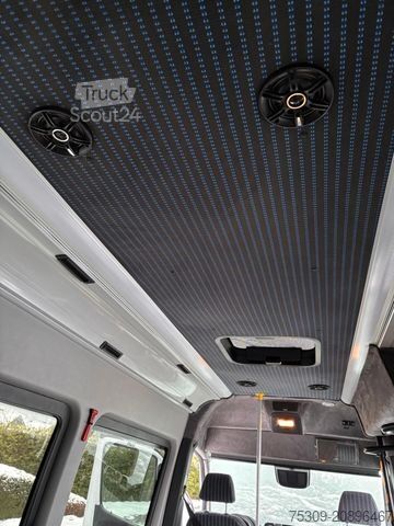 Minibus MERCEDES-BENZ 414/415 Niederflur 13 Sitze AC Automatik