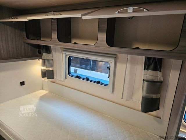 Teilintegriertes Wohnmobil HOBBY OPTIMA ONTOUR T70 SOLAR Markise Fahrradträger