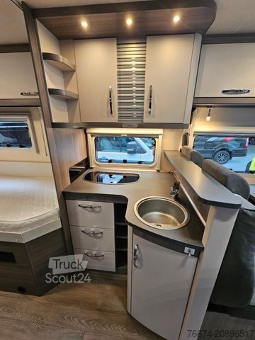 Teilintegriertes Wohnmobil HOBBY OPTIMA ONTOUR T70 SOLAR Markise Fahrradträger