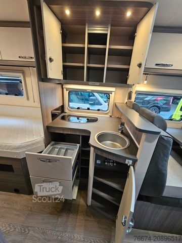 Teilintegriertes Wohnmobil HOBBY OPTIMA ONTOUR T70 SOLAR Markise Fahrradträger