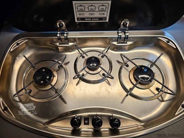 Teilintegriertes Wohnmobil HOBBY OPTIMA ONTOUR T70 SOLAR Markise Fahrradträger