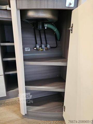 Teilintegriertes Wohnmobil HOBBY OPTIMA ONTOUR T70 SOLAR Markise Fahrradträger