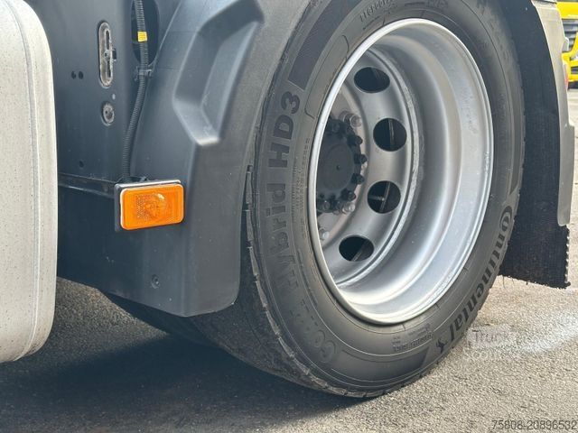 Yüksek hacimli çekici VOLVO FH500 Lowdeck 2Tanks I-ParkCool Hubsatte
