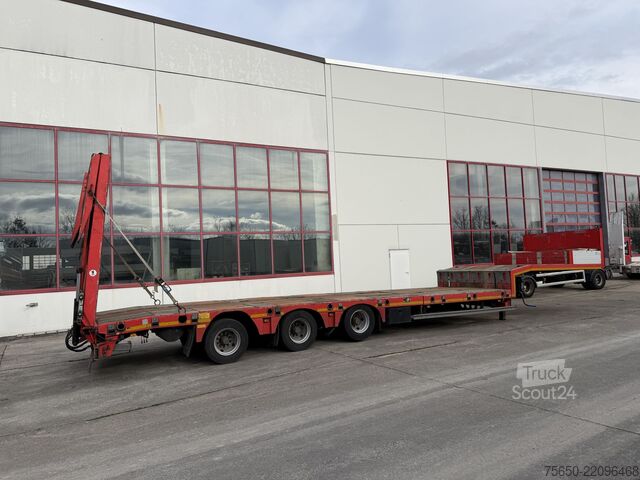 Semirremolque de plataforma baja Kässbohrer LB3E  3 Achs Satteltieflader, komplett überfahrbar