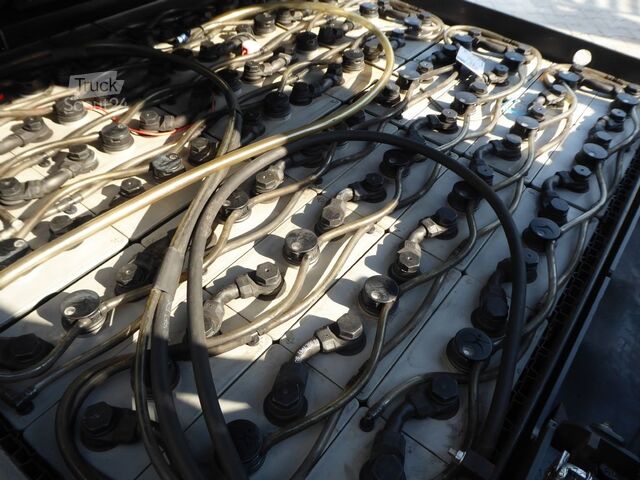 رافعة شوكية أمامية Linde E25RL-01 Roadster