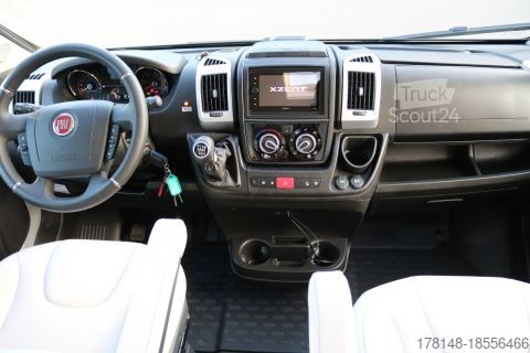 Camping-car semi-intégré Bürstner Lyseo TD 728 G