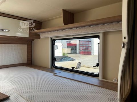 Напівінтегрований кемпер Bürstner Limited T 726 G