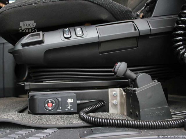 Tracteur routier standard MERCEDES-BENZ ACTROS 3363, EURO 6, 6X4, NAVIGATION+GOLDFHOFER