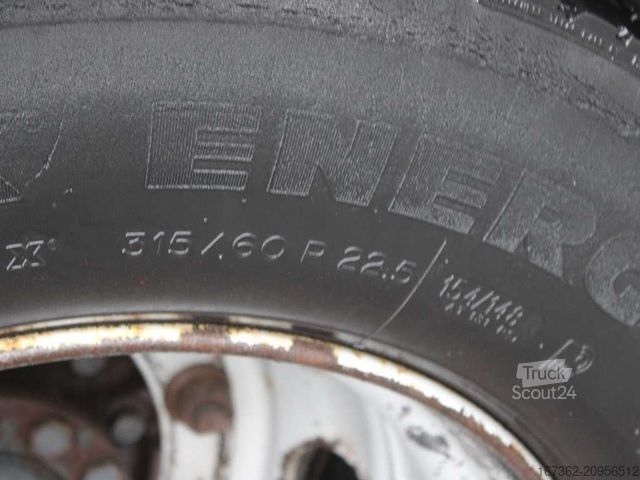 Вантажівка з платформою і тентом IVECO EUROCARGO 180E, EURO 6