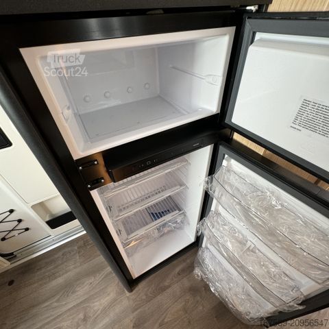 Camper semintegrato SUNLIGHT T 67 S Adventure, Autom,Safety+ACC,Navi,AKTION