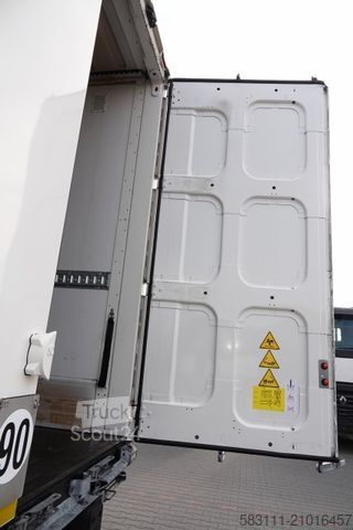 Rashladna poluprikolica KRONE KONTENER / KOFFER / 2021 ROK / OS PODNOSZONA 