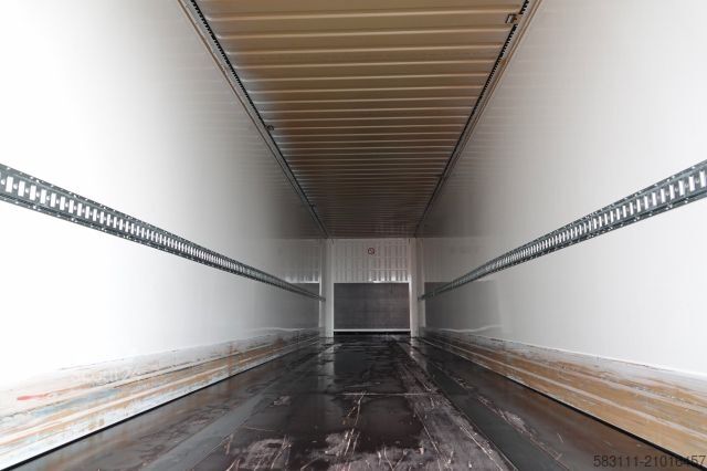 Rashladna poluprikolica KRONE KONTENER / KOFFER / 2021 ROK / OS PODNOSZONA 