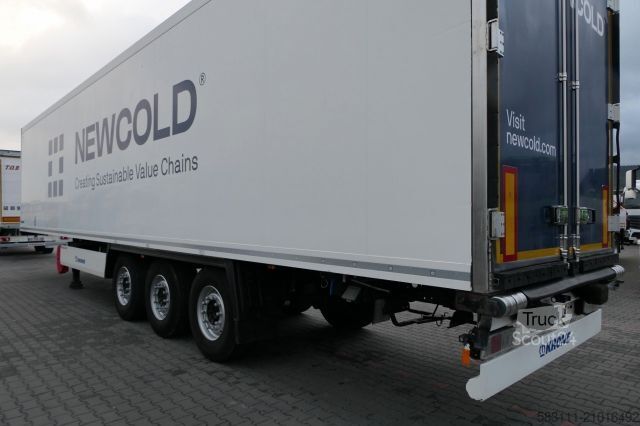 Rashladna poluprikolica KRONE CH?ODNIA / 2017 ROK / CARRIER VECTOR 1550