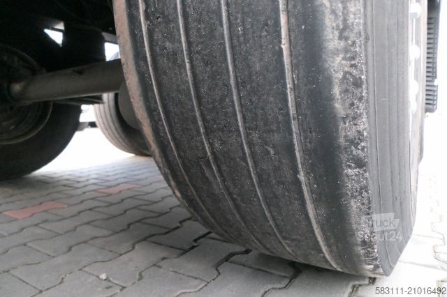 Rashladna poluprikolica KRONE CH?ODNIA / 2017 ROK / CARRIER VECTOR 1550