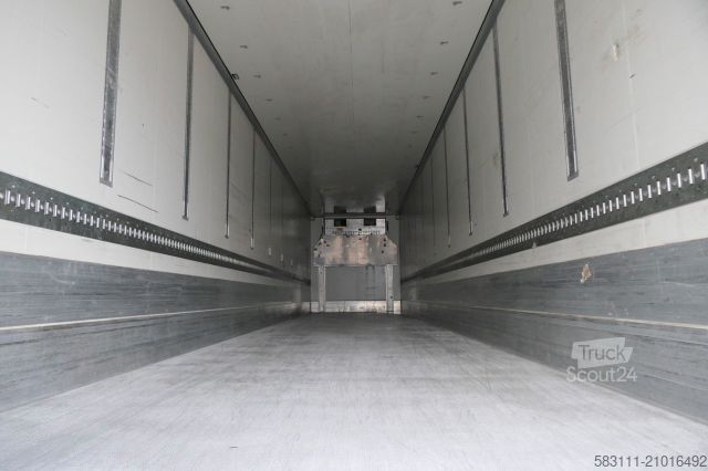 Rashladna poluprikolica KRONE CH?ODNIA / 2017 ROK / CARRIER VECTOR 1550