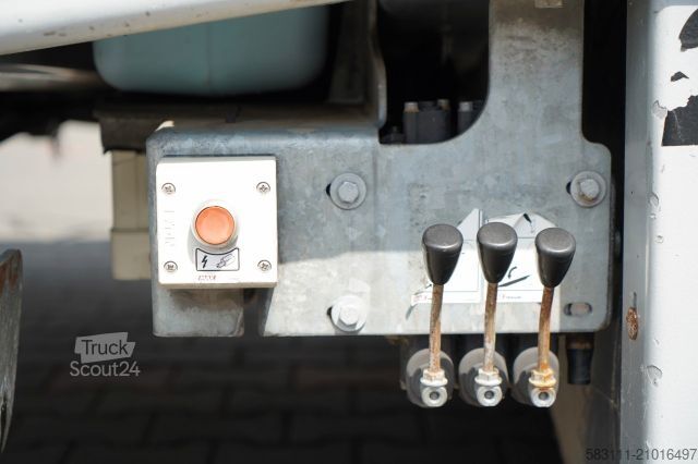 Низкорамный полуприцеп MAX TRAILLER  NACZEPA LAWETA / NISKOPODWOZIOWA / 12,