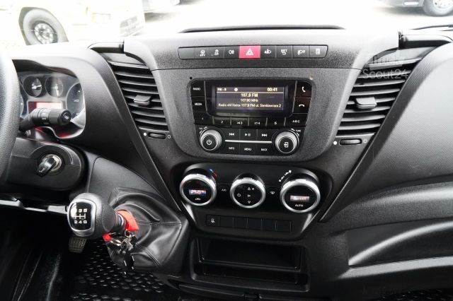 Koelwagen met geïsoleerde laadbak IVECO DAILY 35-160 / KONTENER 4,3 M / WINDA / BLI?NIAK