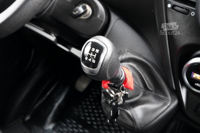 Koelwagen met geïsoleerde laadbak IVECO DAILY 35-160 / KONTENER 4,3 M / WINDA / BLI?NIAK