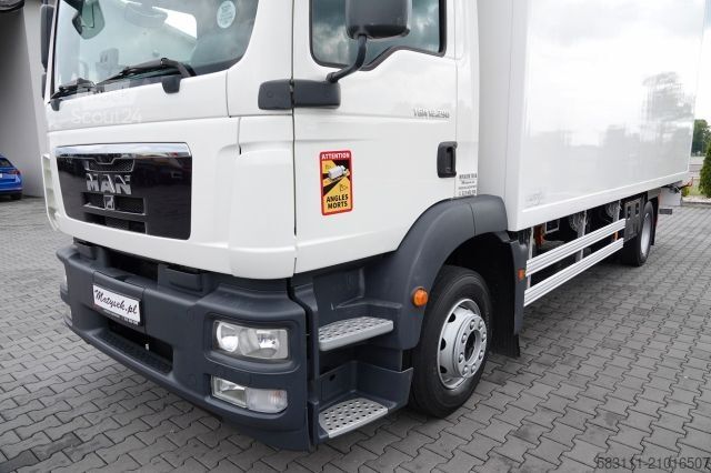 Jumbo vrachtwagen MAN MAN TGM 12.290 / 4x2 / CH?ODNIA 6,5 M / AGREGAT