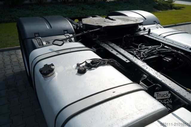 Volumen SZM MAN TGX 18.460 / XXL / RETARDER / NAVI RIO